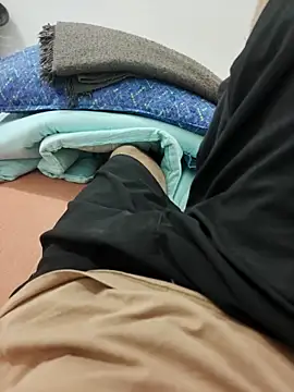 Snapshot of xmanrawan2 chatting on 11.04.25 xmanrawan2 online show from 11.04.25