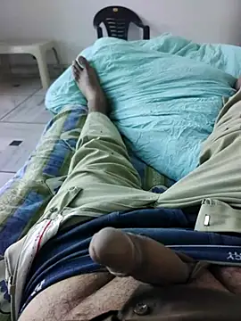 Snapshot of xmanrawan2 chatting on 11.15.25 xmanrawan2 online show from 11.15.25