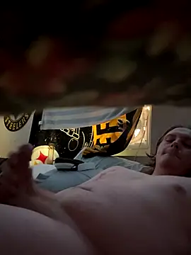 Snapshot of Seanoofss12 chatting on 10.17.25 Seanoofss12 online show from 10.17.25