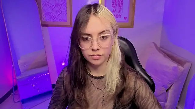 Hela v online show from 11.28.25