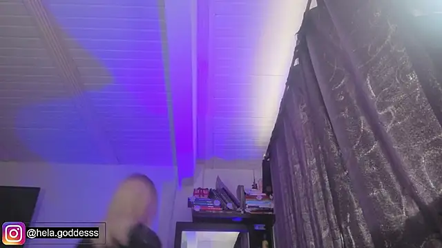Hela v online show from 07.29.26
