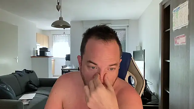 Snapshot of Funnyjul31 chatting on 03.15.25 Funnyjul31 online show from 03.15.25