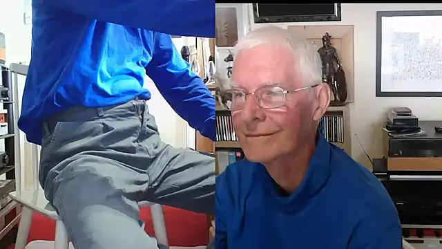 Snapshot of bigears chatting on 11.06.25 bigears online show from 11.06.25