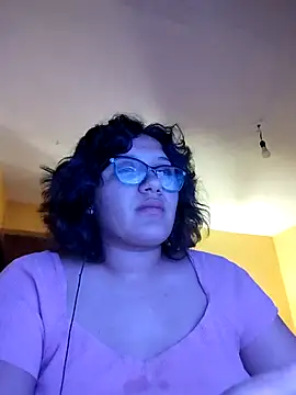 Snapshot of belenvaleria chatting on 02.15.26 belenvaleria online show from 02.15.26