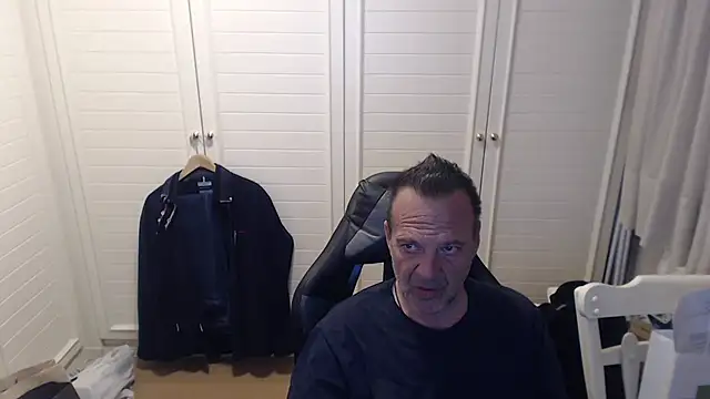 Snapshot of Dimitrios30 chatting on 03.08.26 Dimitrios30 online show from 03.08.26