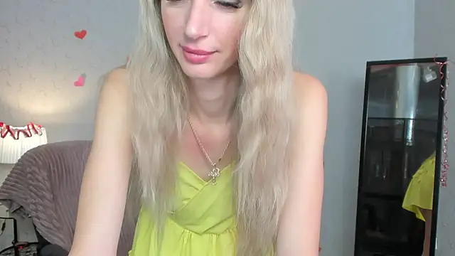 Snapshot of skinnyladyy chatting on 02.12.25 skinnyladyy online show from 02.12.25