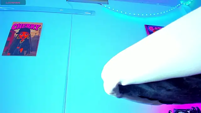 Snapshot of Cherry_splash chatting on 02.18.26 Cherry splash online show from 02.18.26