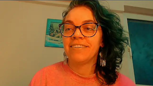 Snapshot of Ju-Hot chatting on 03.19.26 Ju-Hot online show from 03.19.26