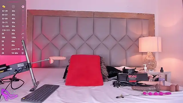 Snapshot of PamelaaPonce chatting on 03.16.26 PamelaaPonce online show from 03.16.26