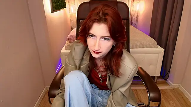 Snapshot of Violet_Moreau chatting on 03.07.26 Violet Moreau online show from 03.07.26