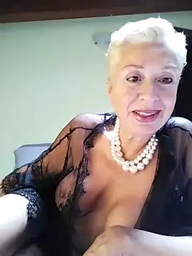 divinaerotica online show from 06.10.26