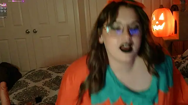 MrsJess online show from 10.28.25