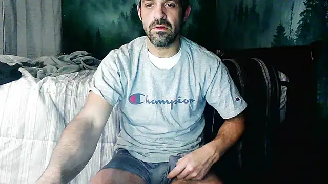 Snapshot of Troyt87 chatting on 01.09.25 Troyt87 online show from 01.09.25