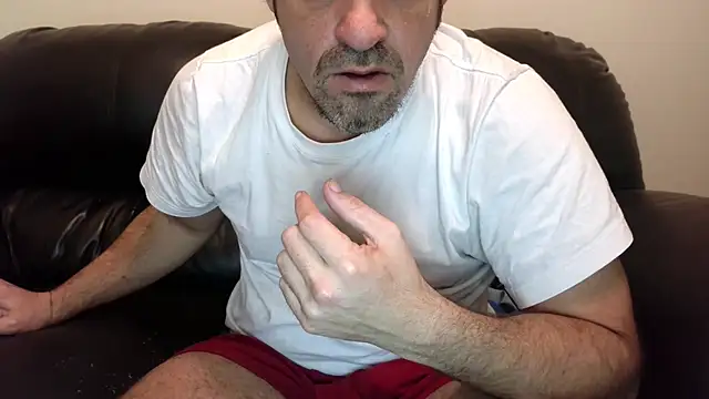 Snapshot of Troyt87 chatting on 12.18.25 Troyt87 online show from 12.18.25