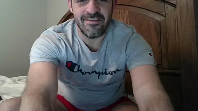 Snapshot of Troyt87 chatting on 01.12.26 Troyt87 online show from 01.12.26