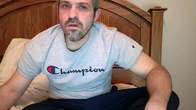 Snapshot of Troyt87 chatting on 02.03.26 Troyt87 online show from 02.03.26