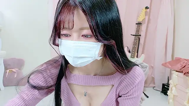 Snapshot of Megu-mimi chatting on 09.17.25 Megu-mimi online show from 09.17.25