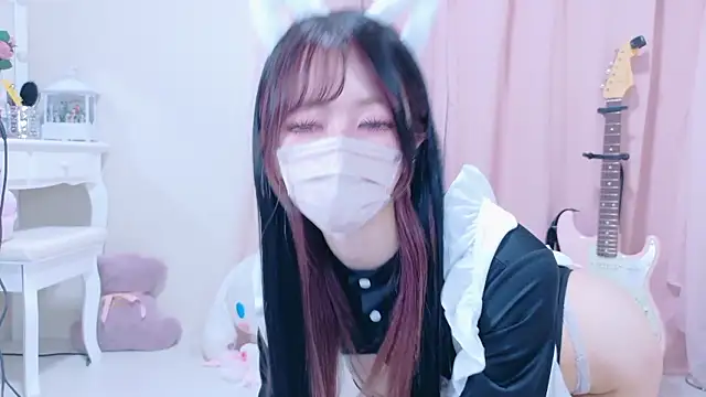 Snapshot of Megu-mimi chatting on 09.27.25 Megu-mimi online show from 09.27.25