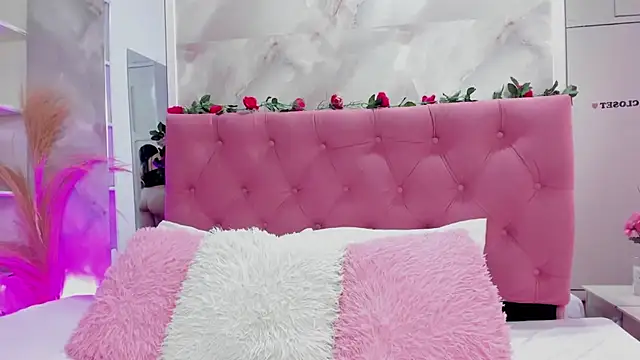 Ariana greenblat online show from 09.10.25