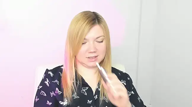 Lola moree online show from 03.18.25