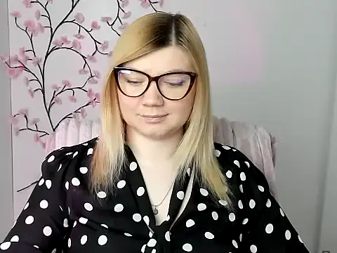 Lola moree online show from 04.26.26