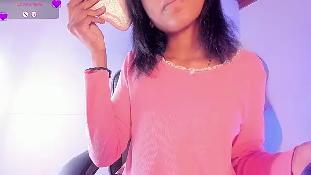 Snapshot of Zaira_Rose_ chatting on 09.09.25 Zaira Rose  online show from 09.09.25
