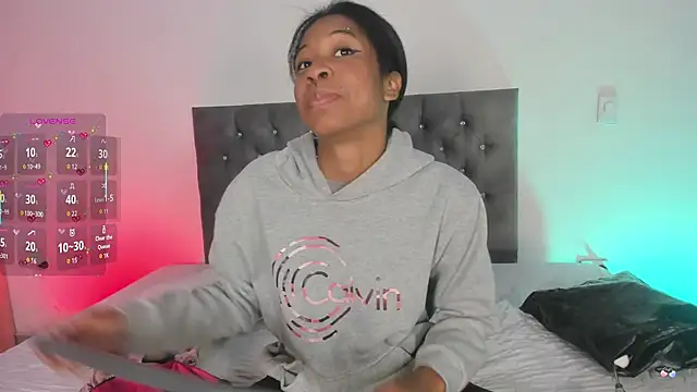 Snapshot of Zaira_Rose_ chatting on 10.06.25 Zaira Rose  online show from 10.06.25