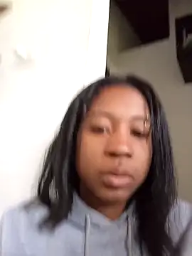 Snapshot of Zaira_Rose_ chatting on 10.14.25 Zaira Rose  online show from 10.14.25