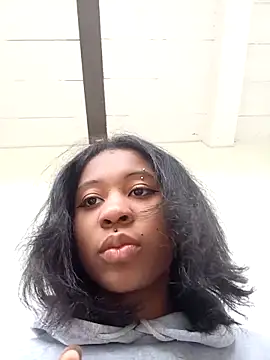 Snapshot of Zaira_Rose_ chatting on 10.17.25 Zaira Rose  online show from 10.17.25