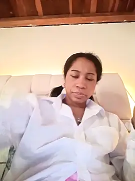 Zaira Rose  online show from 04.30.26