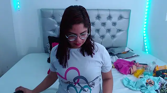 hornny cougar online show from 03.22.25