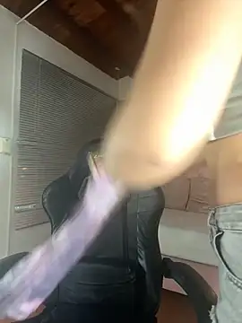 Hadley  online show from 10.09.25