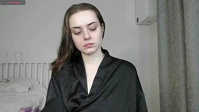 Hustle Babyy online show from 09.22.25