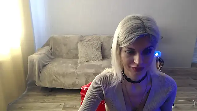 Snapshot of SexyBeatriice chatting on 03.13.26 SexyBeatriice online show from 03.13.26