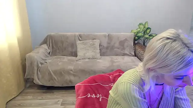 Snapshot of SexyBeatriice chatting on 03.20.26 SexyBeatriice online show from 03.20.26