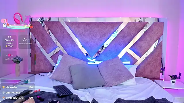 AliDiaz  online show from 10.18.25