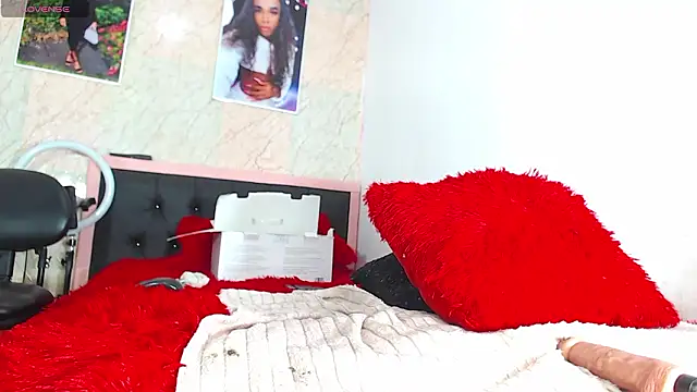 k stormi  online show from 02.17.26