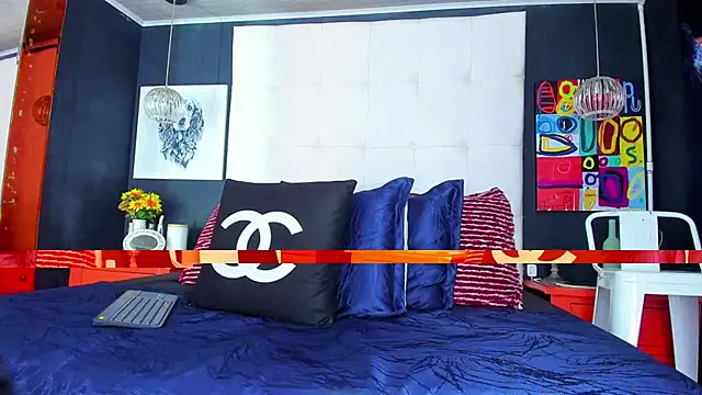 Thomas May4rs online show from 03.21.25