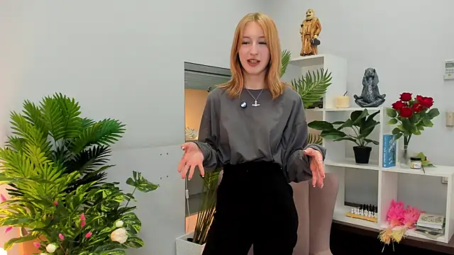 Snapshot of FlairAdderly chatting on 01.29.25 FlairAdderly online show from 01.29.25