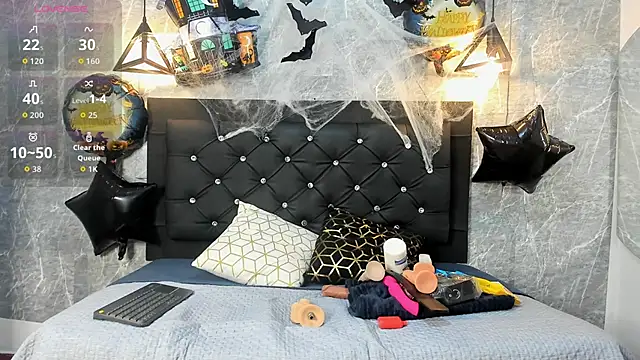 emberhodson online show from 10.15.25