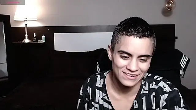 Liiamthompson online show from 05.02.26