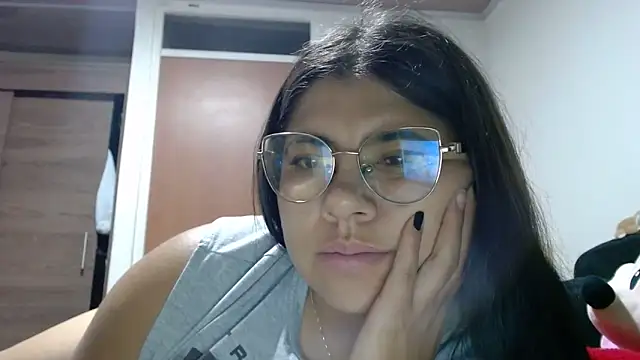 viccky vick online show from 10.13.25