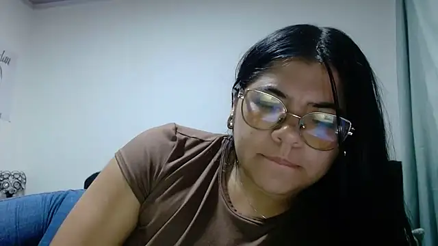 Snapshot of viccky_vick chatting on 05.20.26 viccky vick online show from 05.20.26