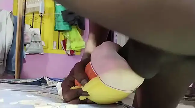 Snapshot of Multiple121 chatting on 02.26.25 Multiple121 online show from 02.26.25