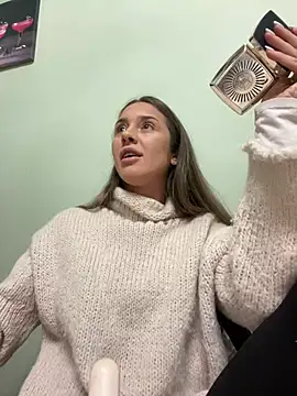 Snapshot of Anya-Ray chatting on 02.11.25 Anya-Ray online show from 02.11.25