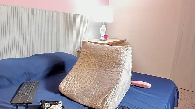 Snapshot of yeikafoxy chatting on 03.07.26 yeikafoxy online show from 03.07.26