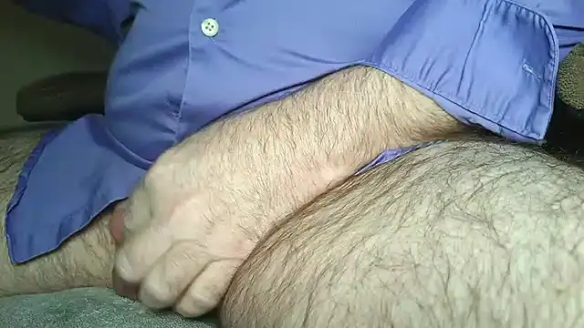 Snapshot of stubbydick3 chatting on 02.16.25 stubbydick3 online show from 02.16.25