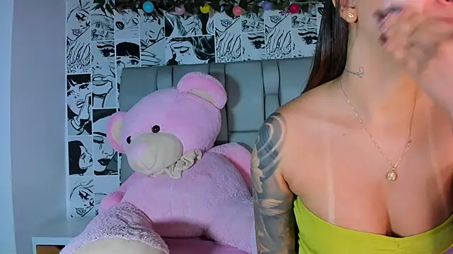 LucyRosse online show from 04.27.26