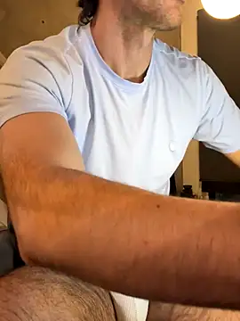 Snapshot of Nikolaj-pristino chatting on 10.13.25 Nikolaj-pristino online show from 10.13.25