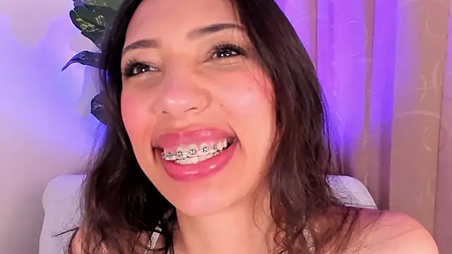 Miss veronicaa2 online show from 04.29.26